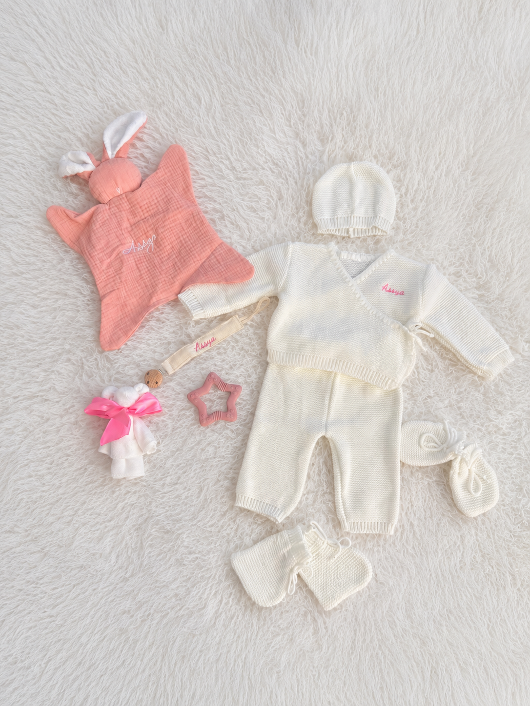 ENSEMBLE DE NAISSANCE PERSONNALISÉ- MAILLE – Image 2